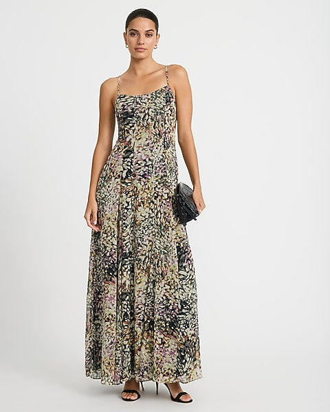 Chiffon Printed Scoop Neck Seamed Maxi Dress with Pockets